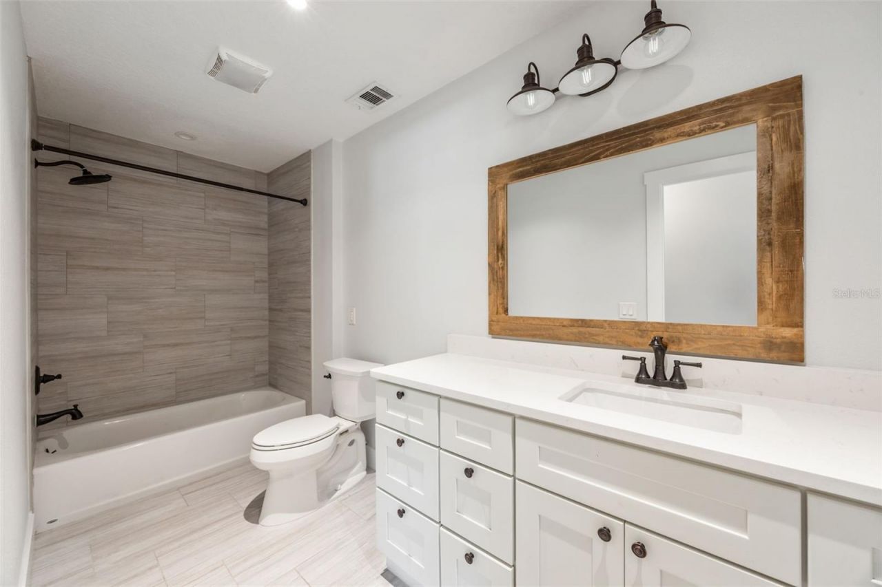 323 Mclain Lane, Geneva, FL 32732 Photo