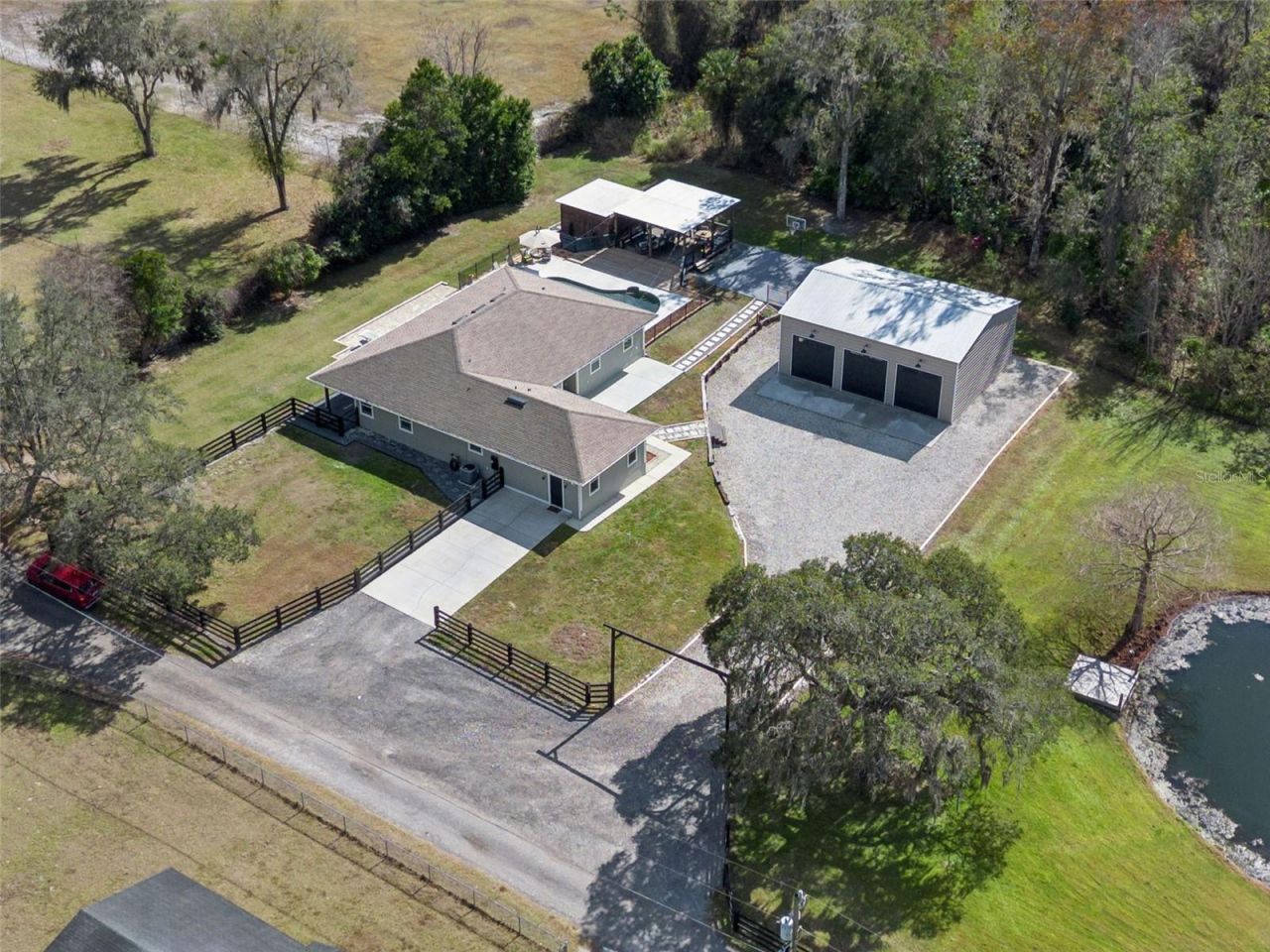 323 Mclain Lane, Geneva, FL 32732 Photo