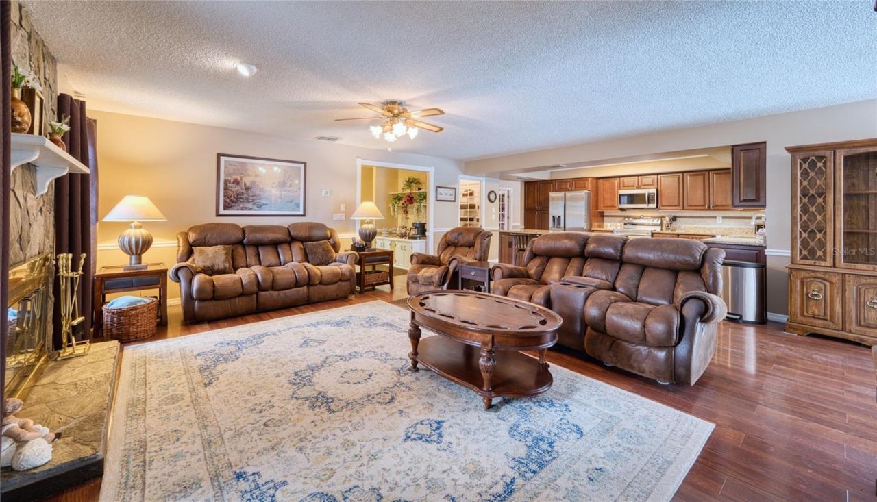 3908 Oak Grove Drive, Sarasota, FL 34243 Photo