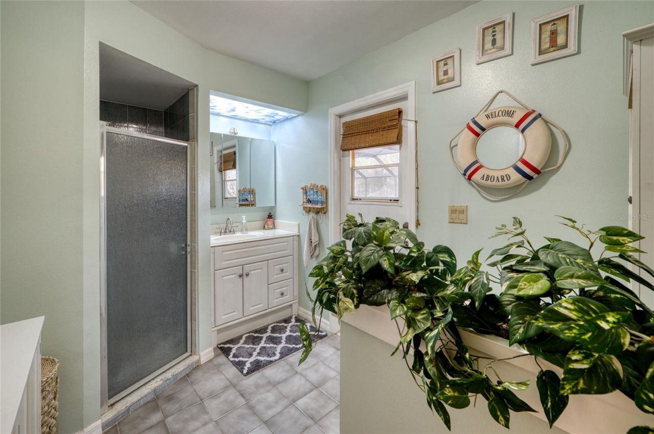 3908 Oak Grove Drive, Sarasota, FL 34243 Photo