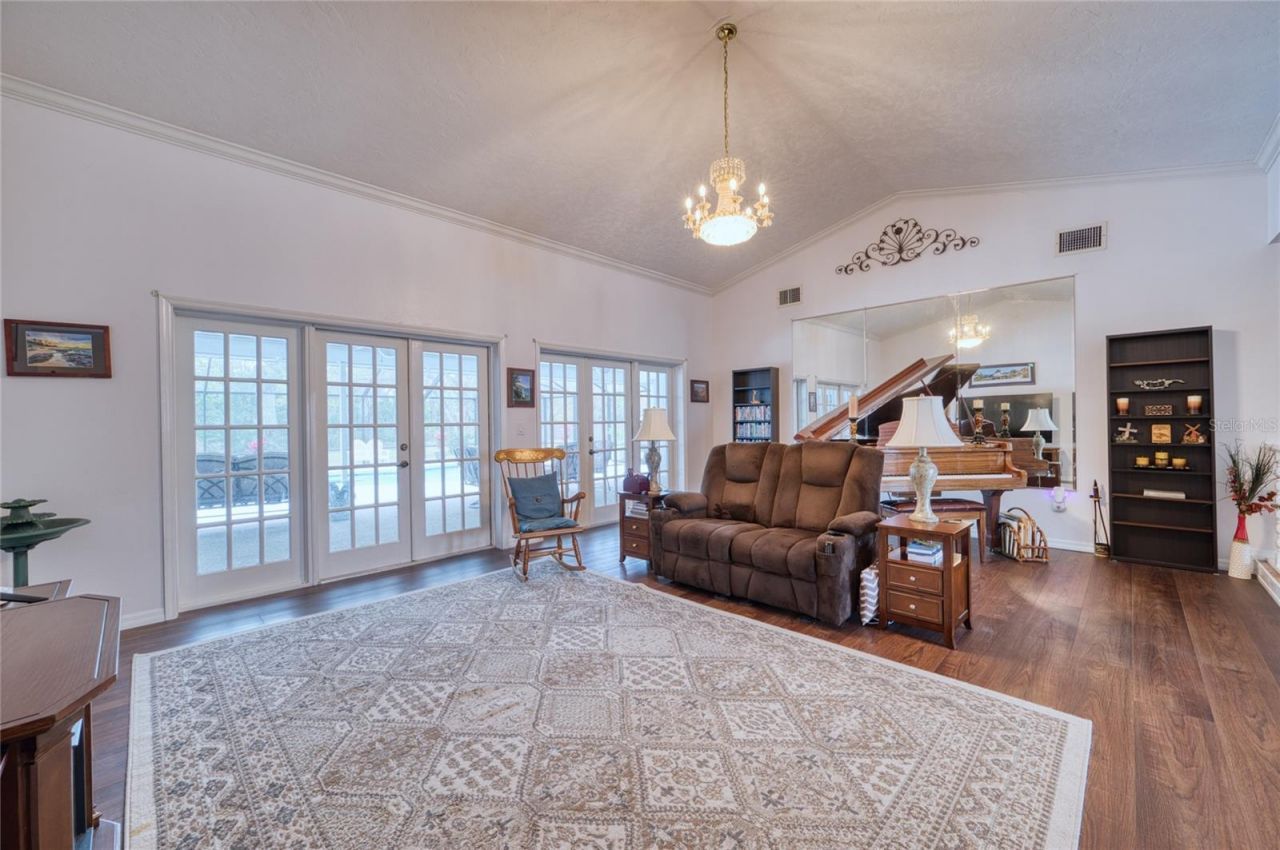 3908 Oak Grove Drive, Sarasota, FL 34243 Photo