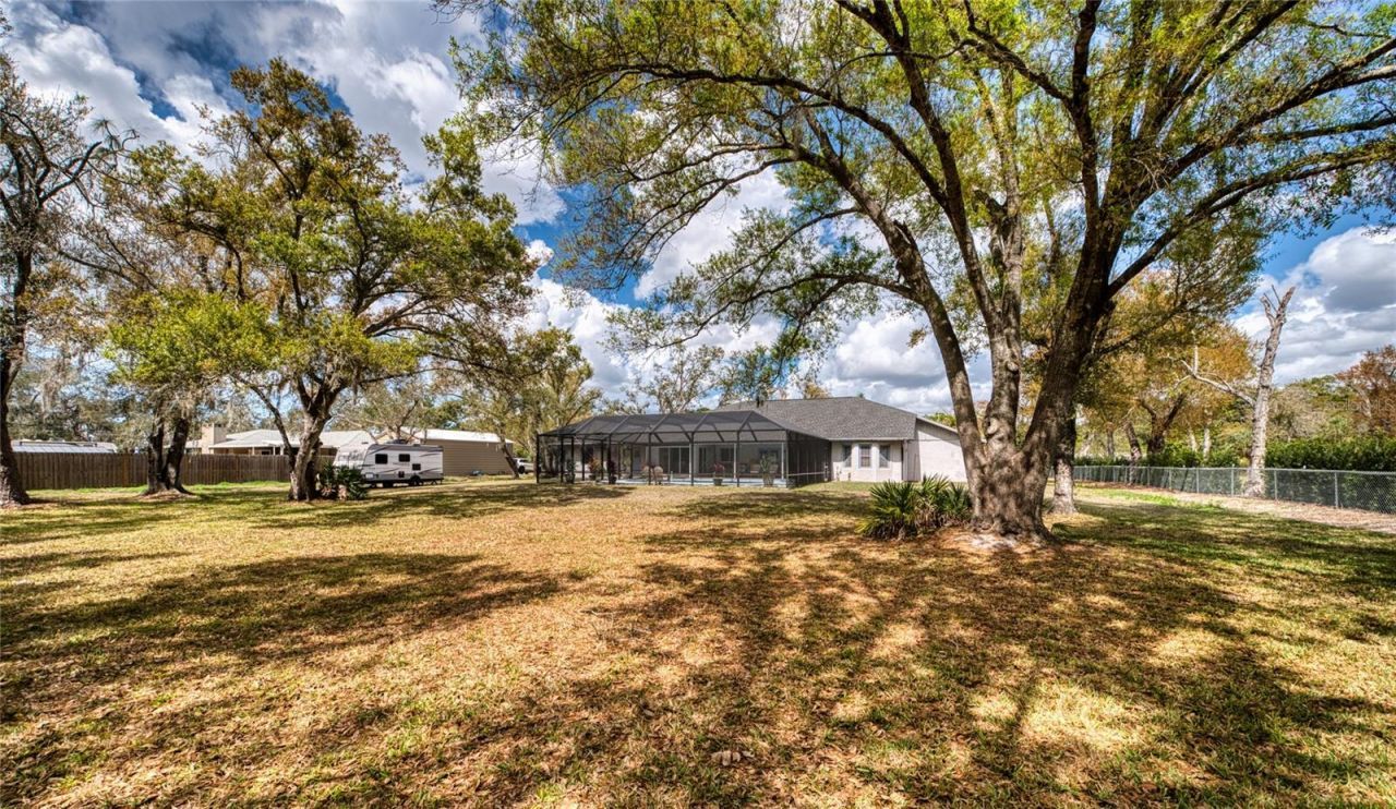 3908 Oak Grove Drive, Sarasota, FL 34243 Photo