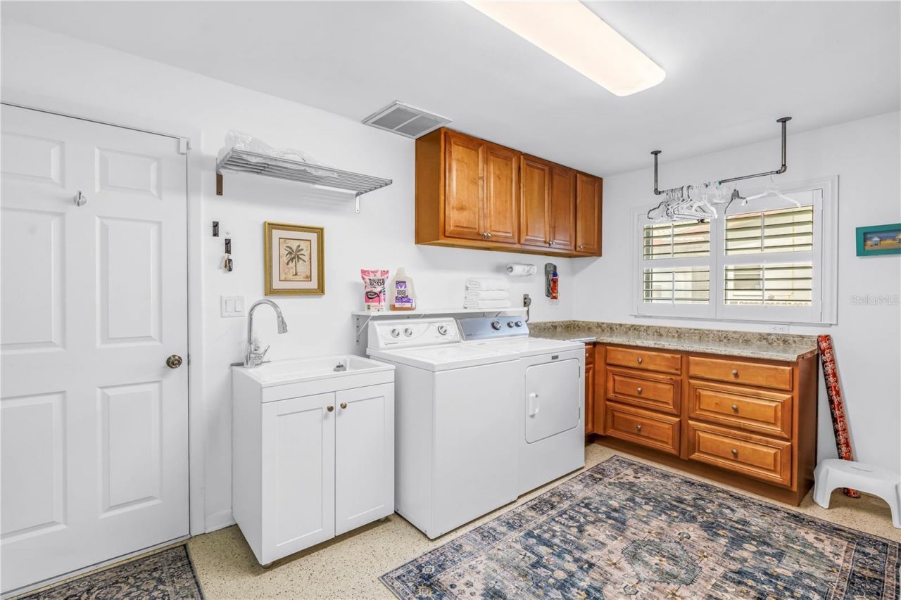 14546 Anchorage Circle, Seminole, FL 33776 Photo