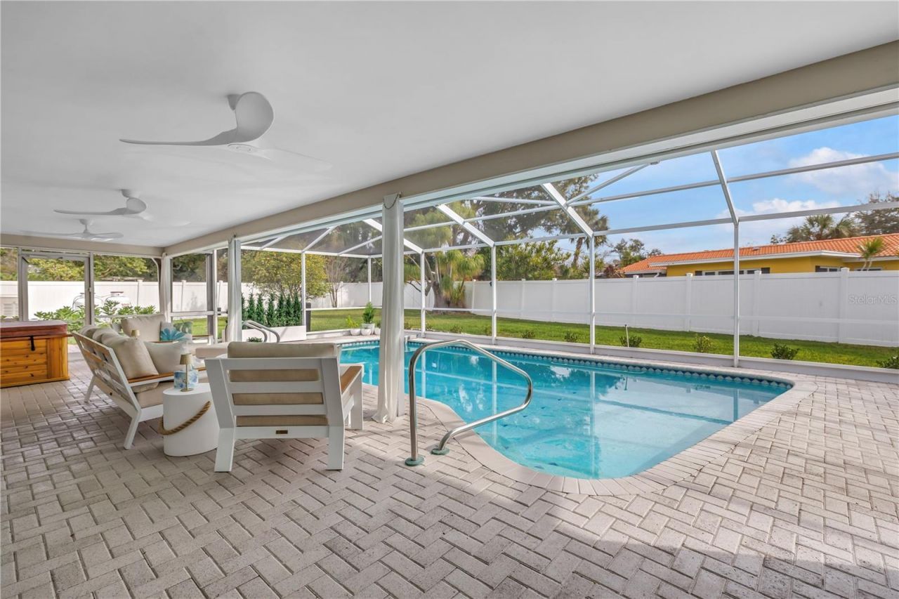 14546 Anchorage Circle, Seminole, FL 33776 Photo