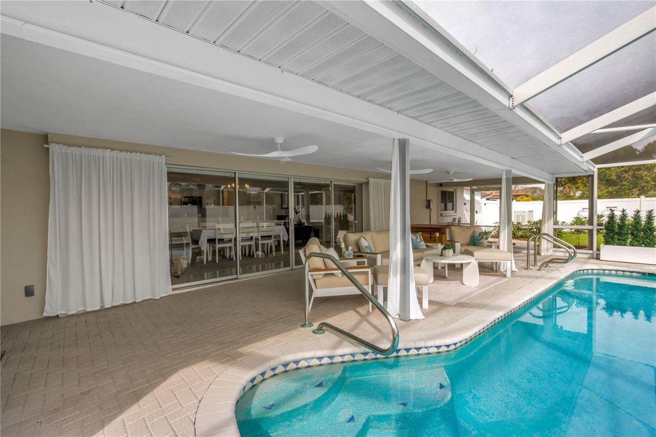 14546 Anchorage Circle, Seminole, FL 33776 Photo