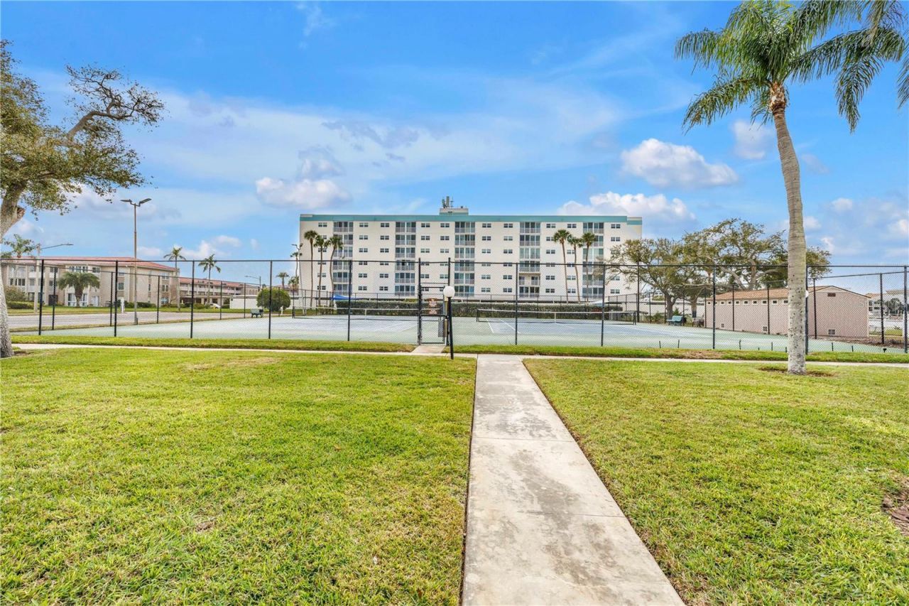 14546 Anchorage Circle, Seminole, FL 33776 Photo