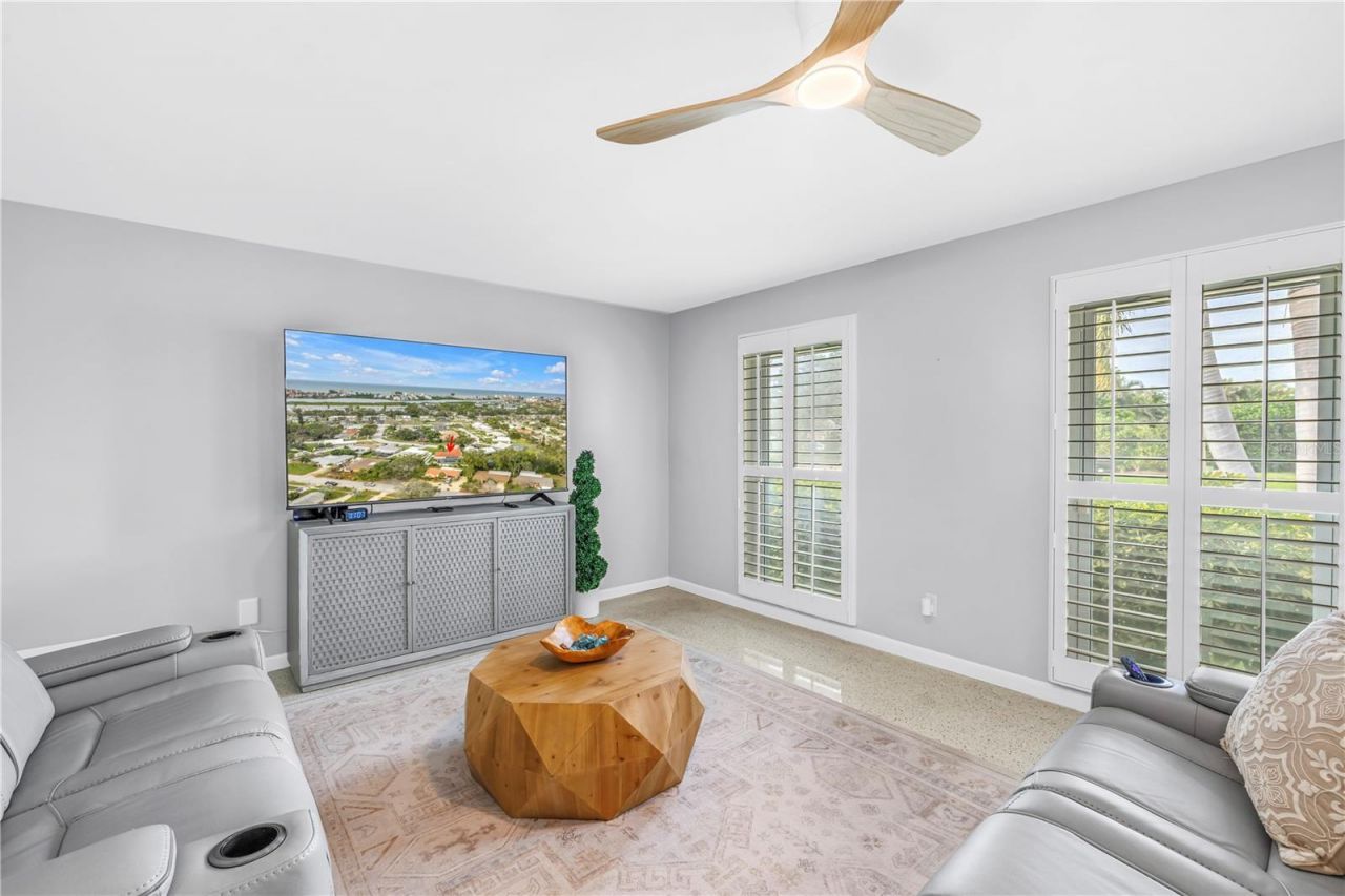 14546 Anchorage Circle, Seminole, FL 33776 Photo