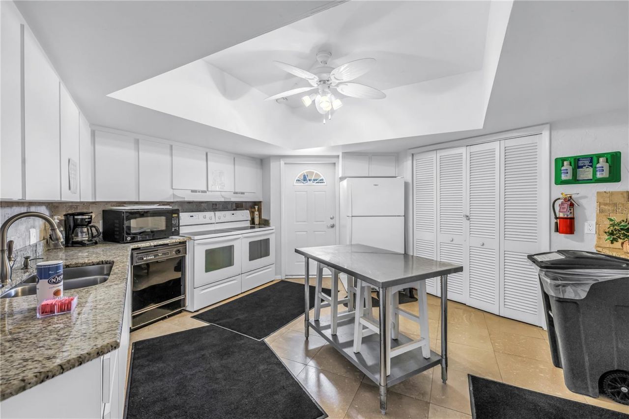 14546 Anchorage Circle, Seminole, FL 33776 Photo