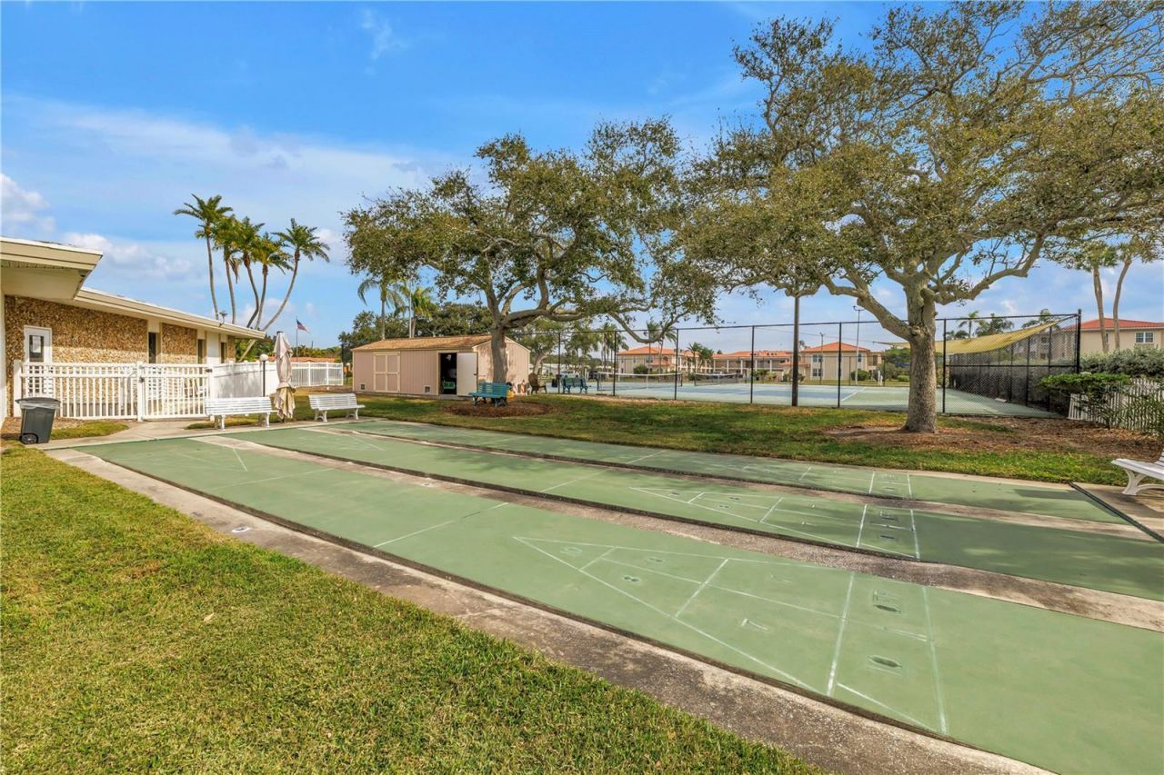 14546 Anchorage Circle, Seminole, FL 33776 Photo