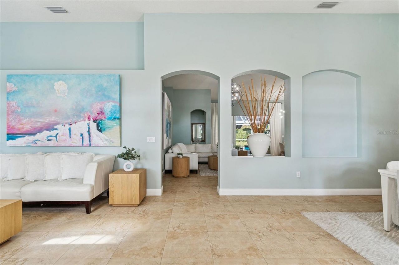 10122 Whisper Pointe Drive, Tampa, FL 33647 Photo