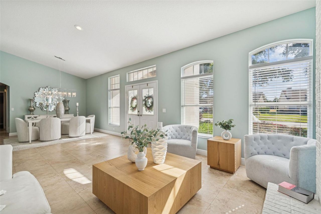 10122 Whisper Pointe Drive, Tampa, FL 33647 Photo