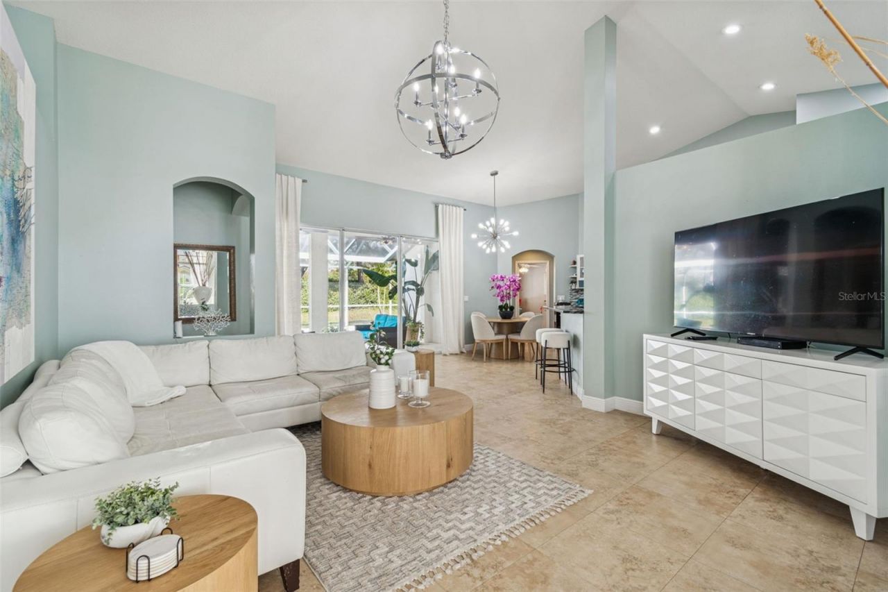 10122 Whisper Pointe Drive, Tampa, FL 33647 Photo
