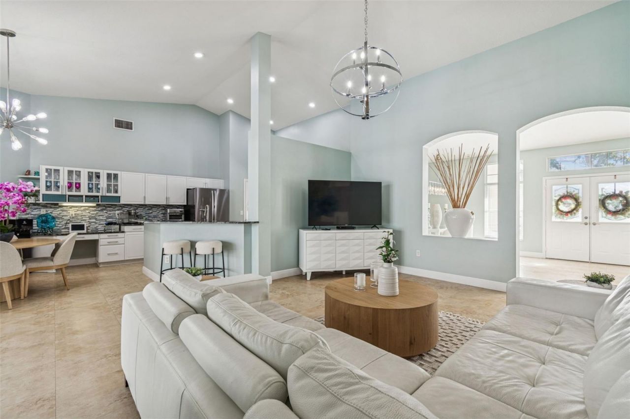 10122 Whisper Pointe Drive, Tampa, FL 33647 Photo