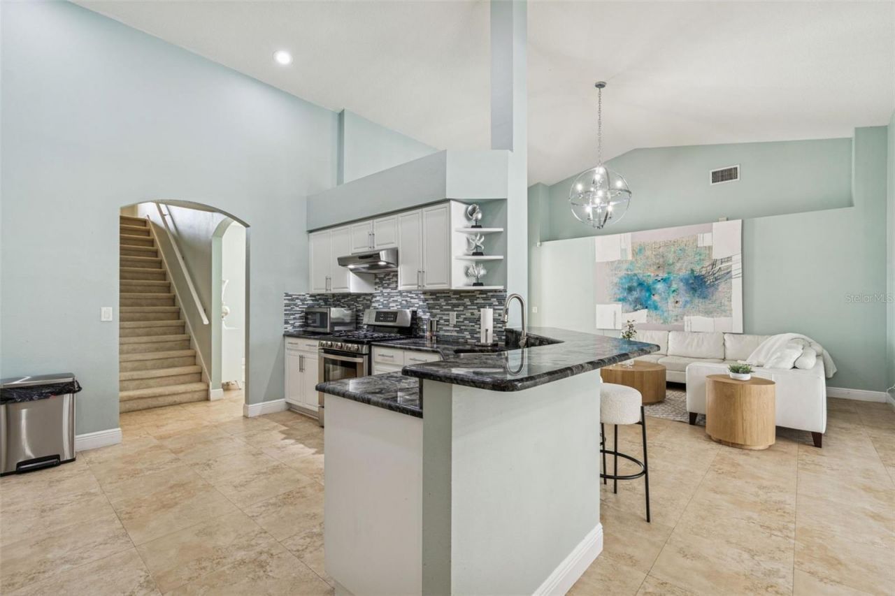 10122 Whisper Pointe Drive, Tampa, FL 33647 Photo