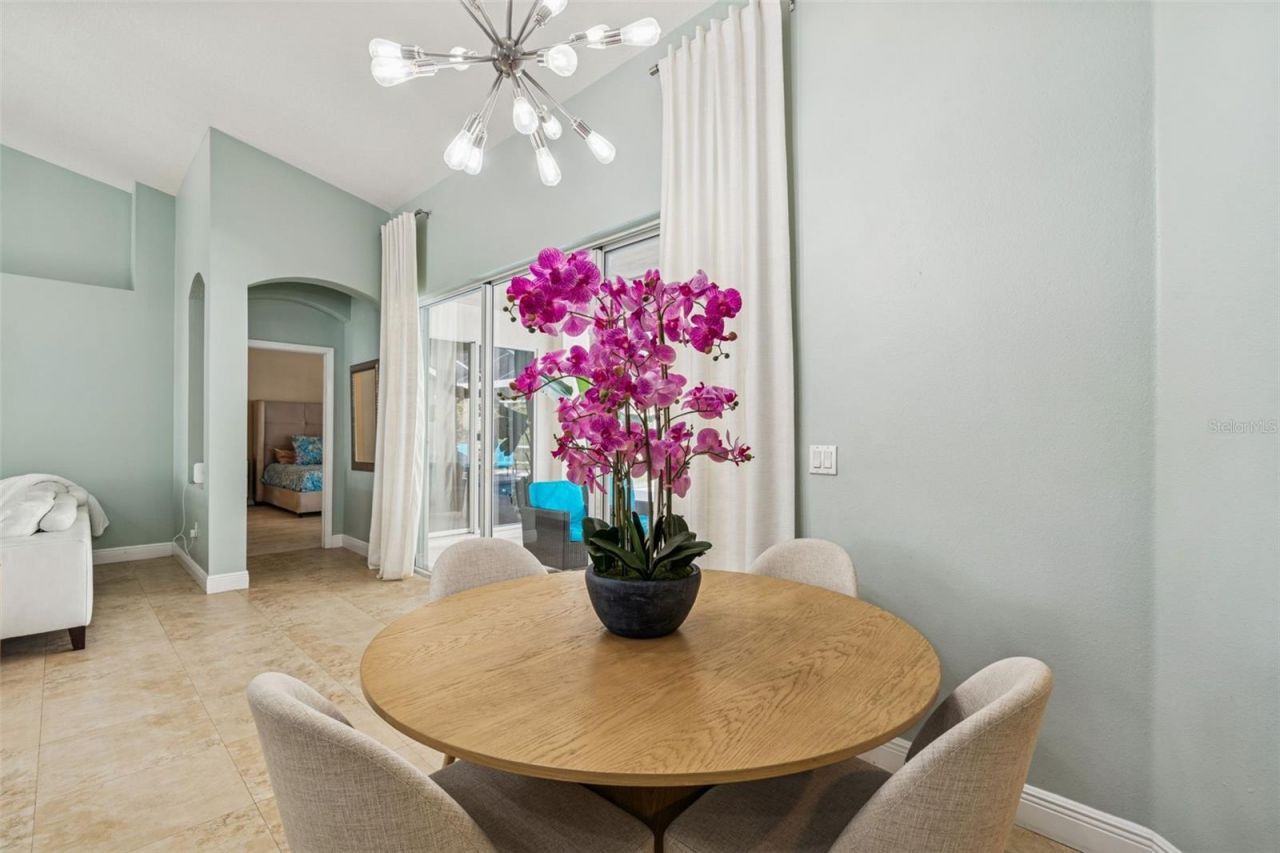 10122 Whisper Pointe Drive, Tampa, FL 33647 Photo