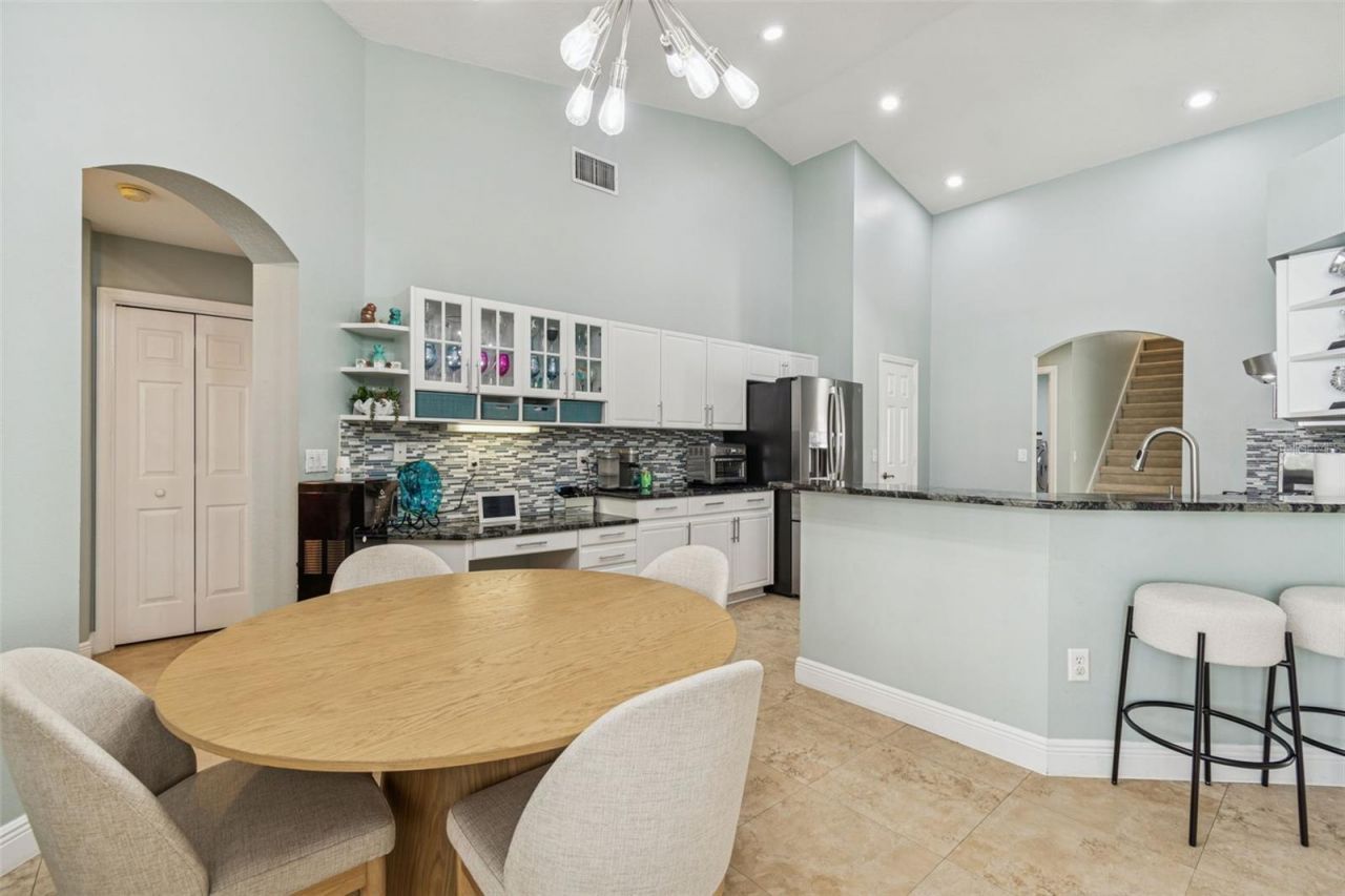 10122 Whisper Pointe Drive, Tampa, FL 33647 Photo
