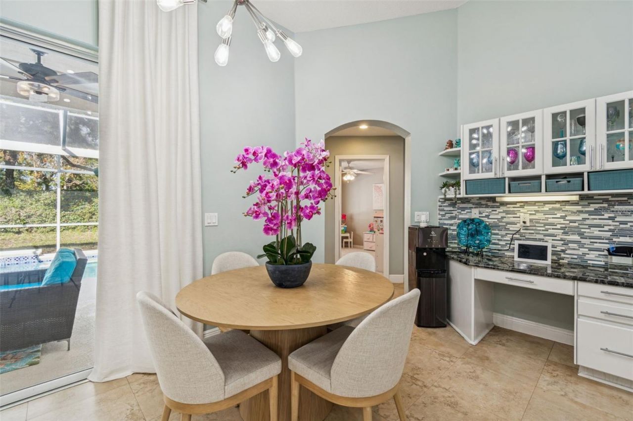 10122 Whisper Pointe Drive, Tampa, FL 33647 Photo