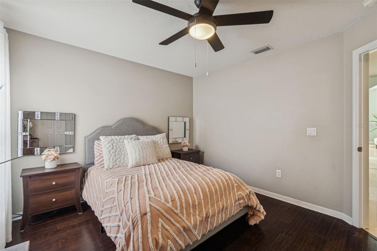 10122 Whisper Pointe Drive, Tampa, FL 33647 Photo