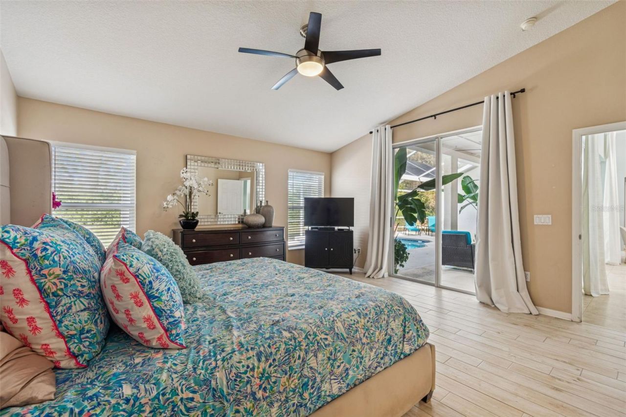 10122 Whisper Pointe Drive, Tampa, FL 33647 Photo