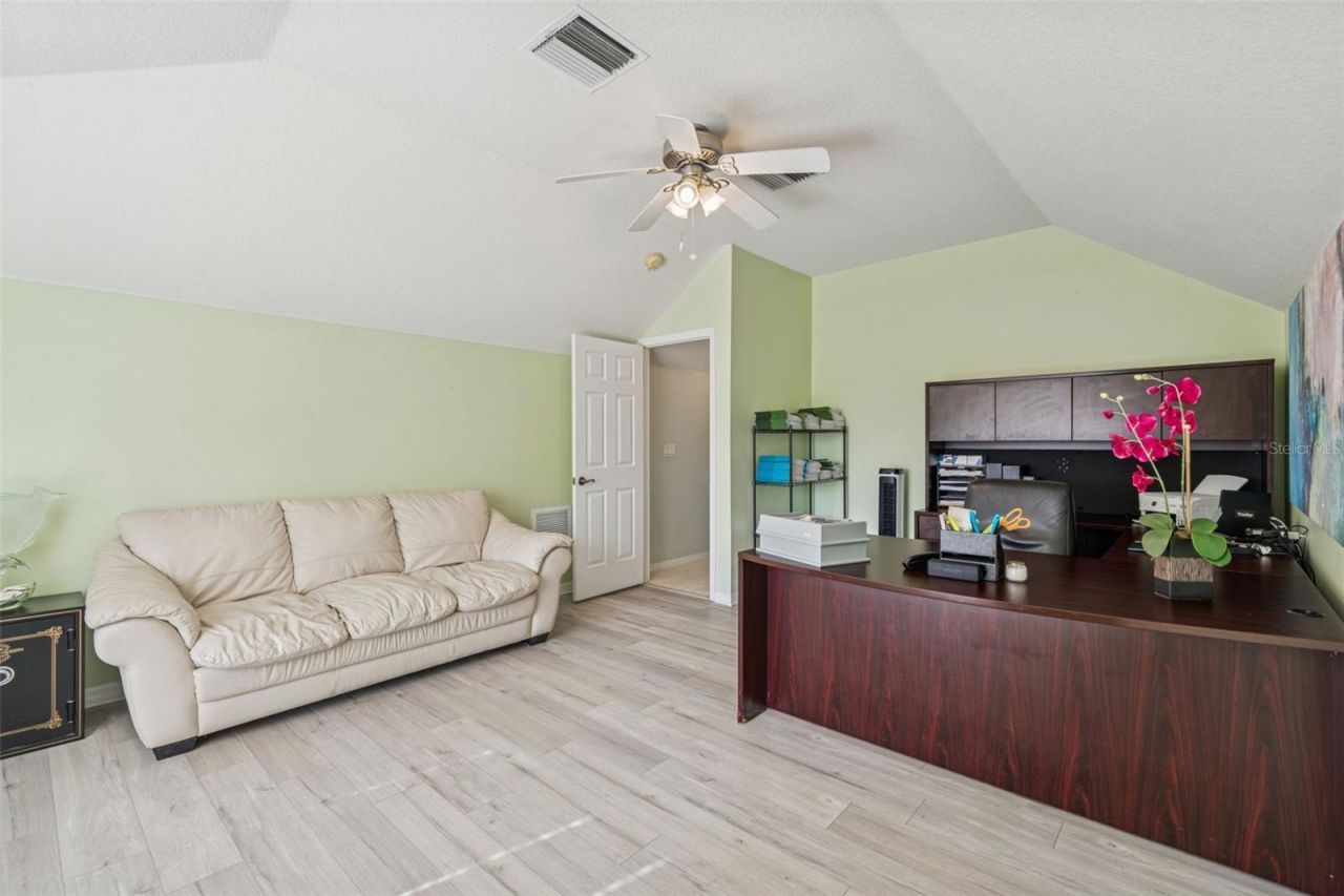 10122 Whisper Pointe Drive, Tampa, FL 33647 Photo