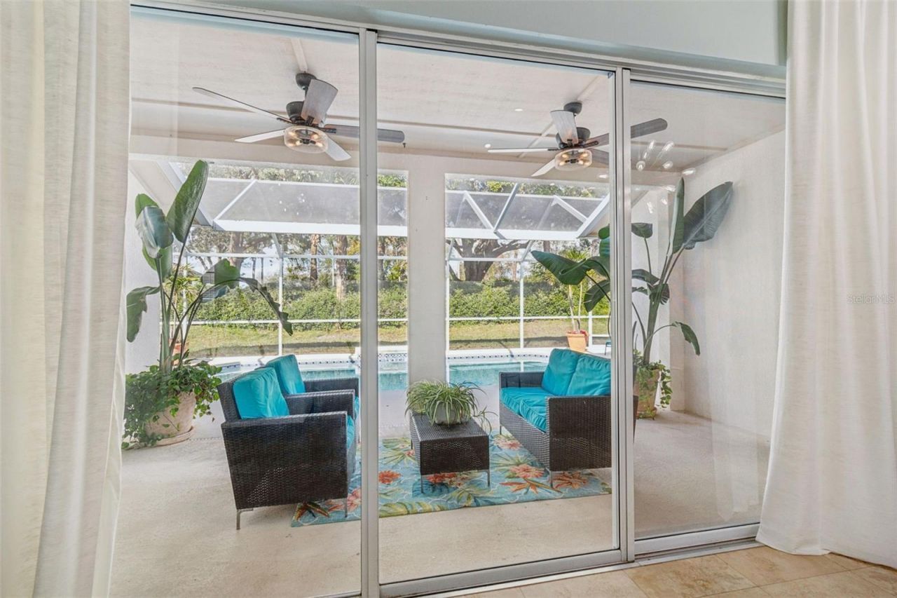 10122 Whisper Pointe Drive, Tampa, FL 33647 Photo