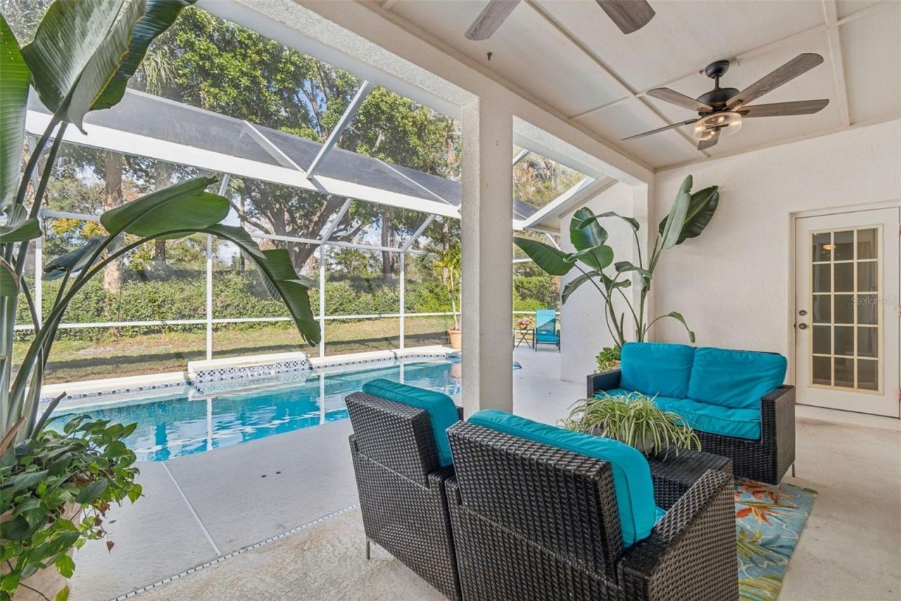 10122 Whisper Pointe Drive, Tampa, FL 33647 Photo