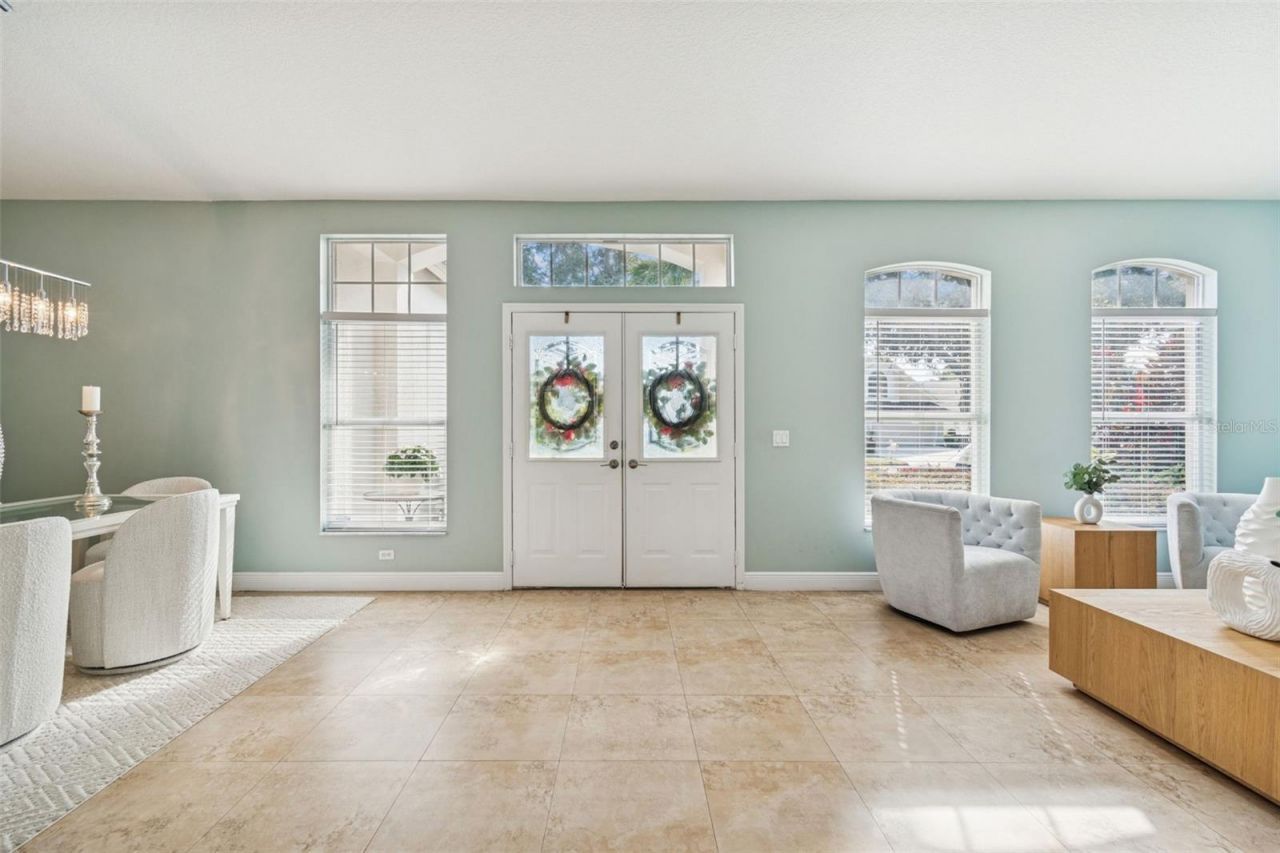 10122 Whisper Pointe Drive, Tampa, FL 33647 Photo