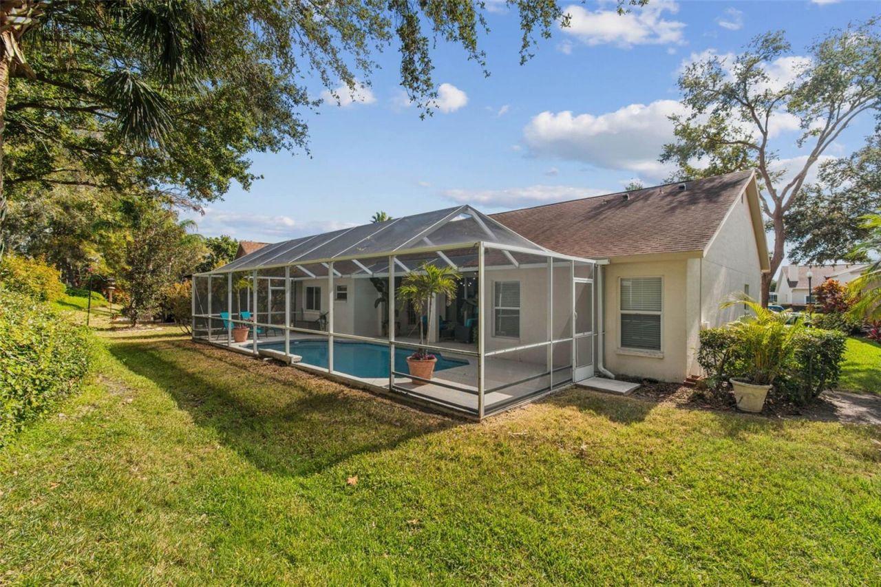 10122 Whisper Pointe Drive, Tampa, FL 33647 Photo