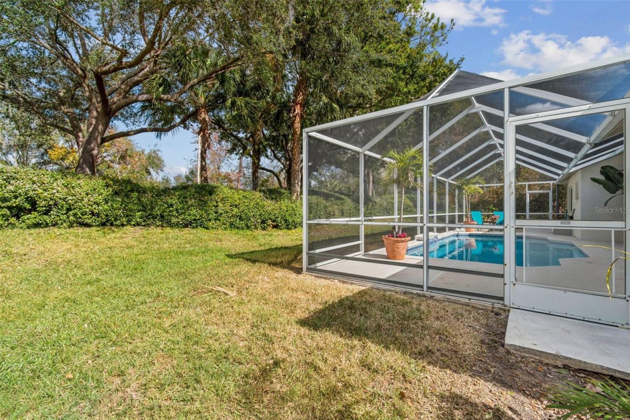 10122 Whisper Pointe Drive, Tampa, FL 33647 Photo