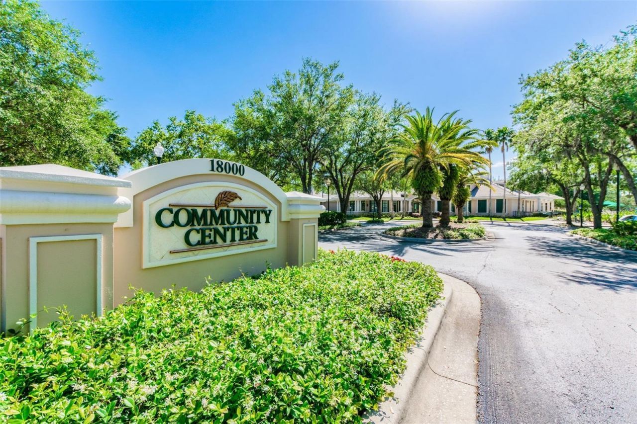 10122 Whisper Pointe Drive, Tampa, FL 33647 Photo