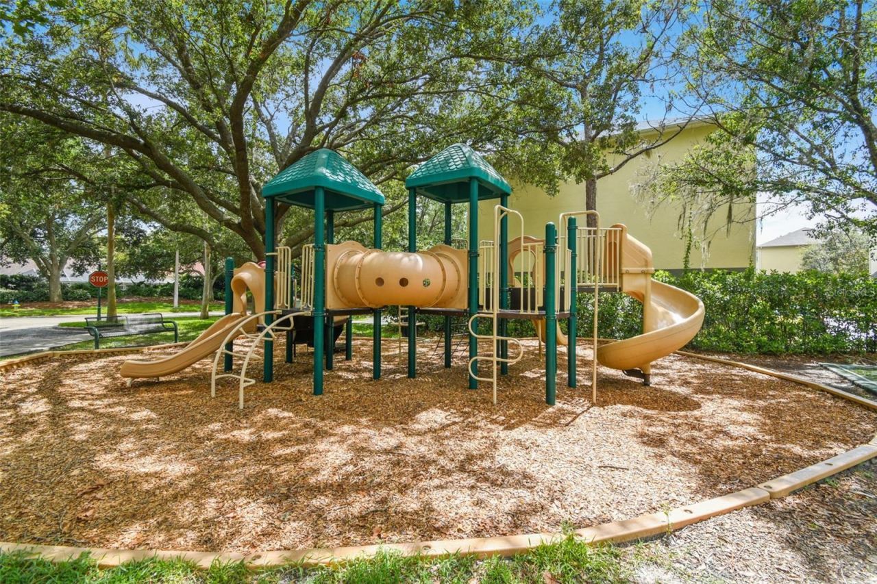 10122 Whisper Pointe Drive, Tampa, FL 33647 Photo