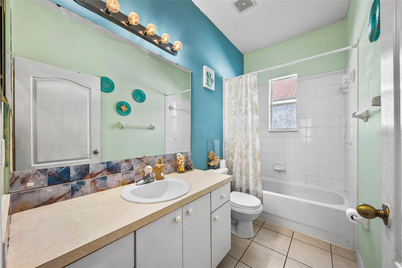 6811 Monarch Park Drive, Apollo Beach, FL 33572 Photo