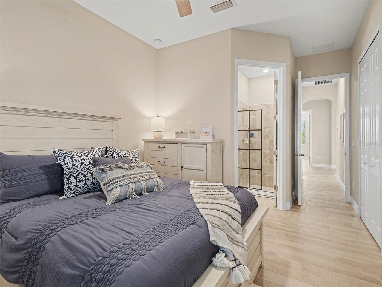 7032 Highgate Lane, Bradenton, FL 34202 Photo