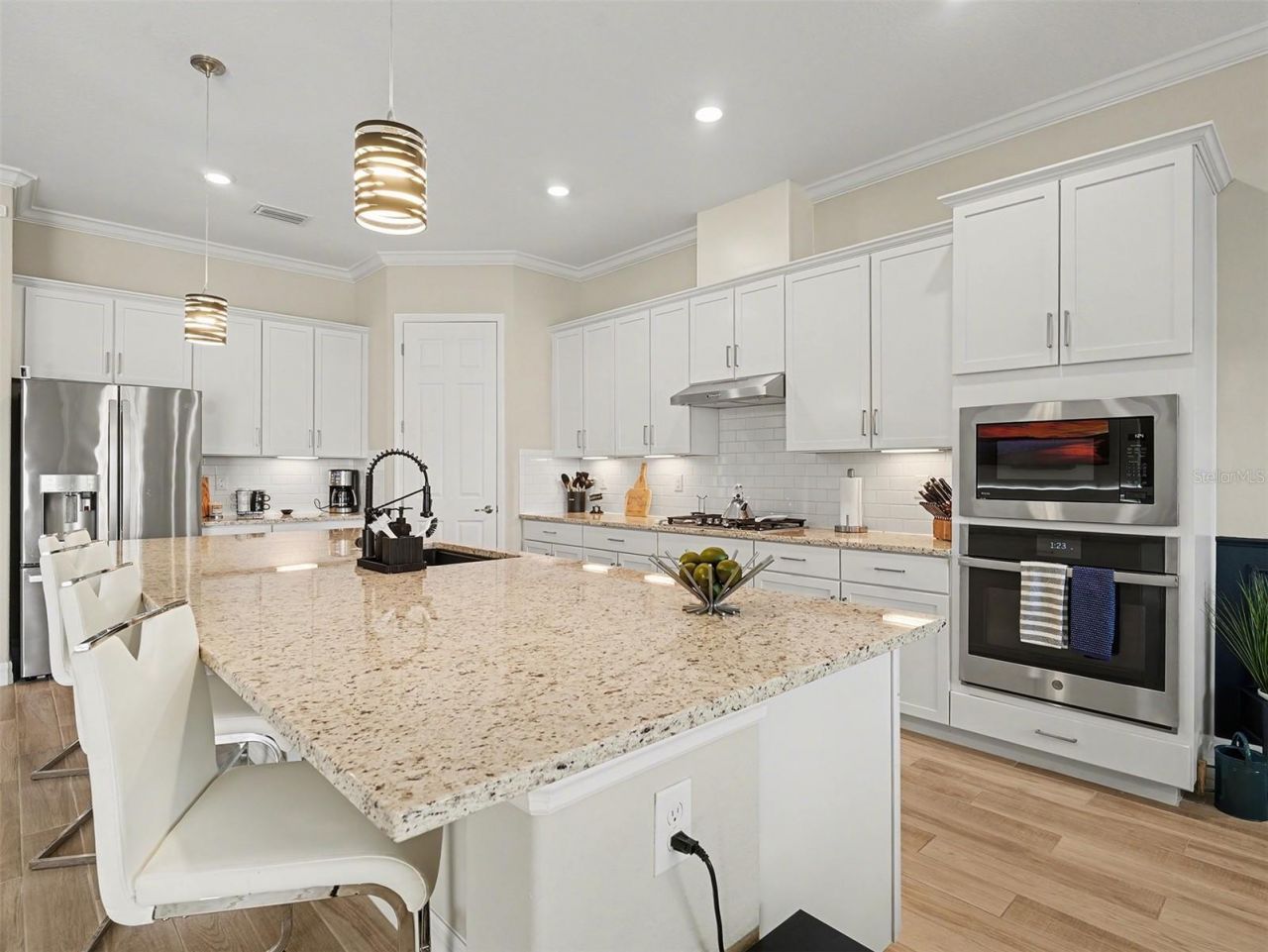 7032 Highgate Lane, Bradenton, FL 34202 Photo