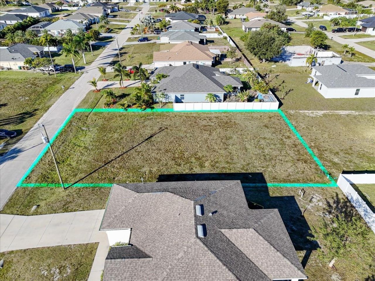 1317 NW 9th Terrace, Cape Coral, FL 33993 Photo
