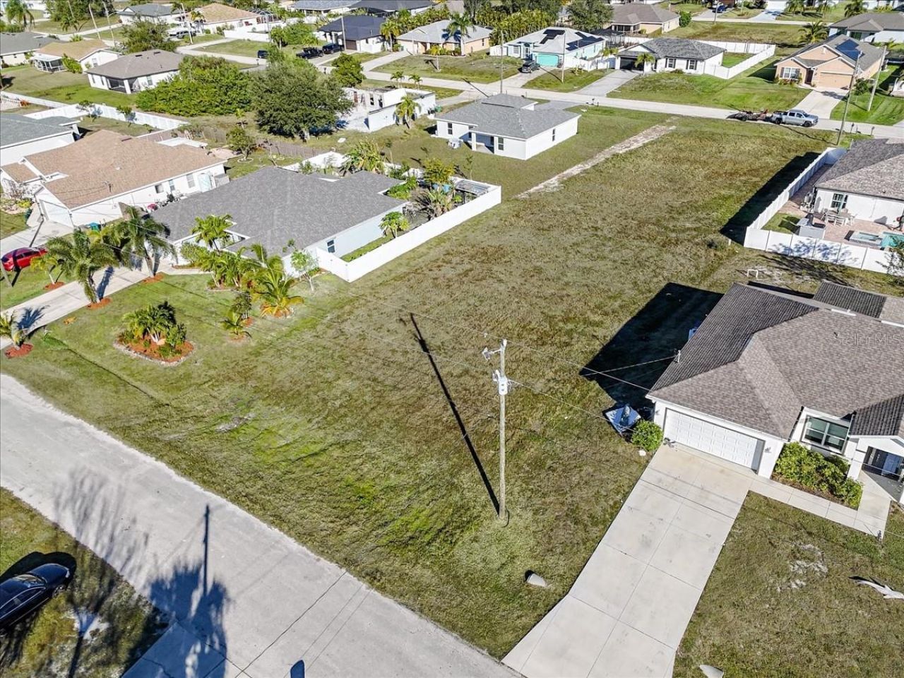 1317 NW 9th Terrace, Cape Coral, FL 33993 Photo