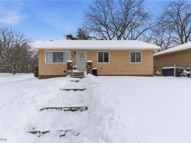 4011 Crest Drive, Cleveland, OH 44109