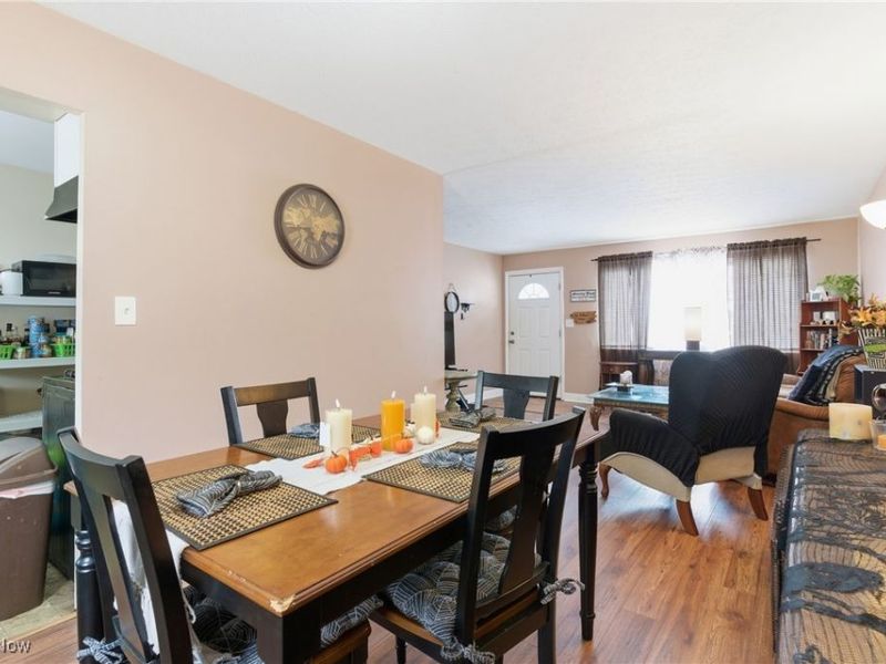 4011 Crest Drive, Cleveland, OH 44109 Photo 10