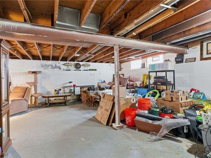 4011 Crest Drive, Cleveland, OH 44109 Photo 28