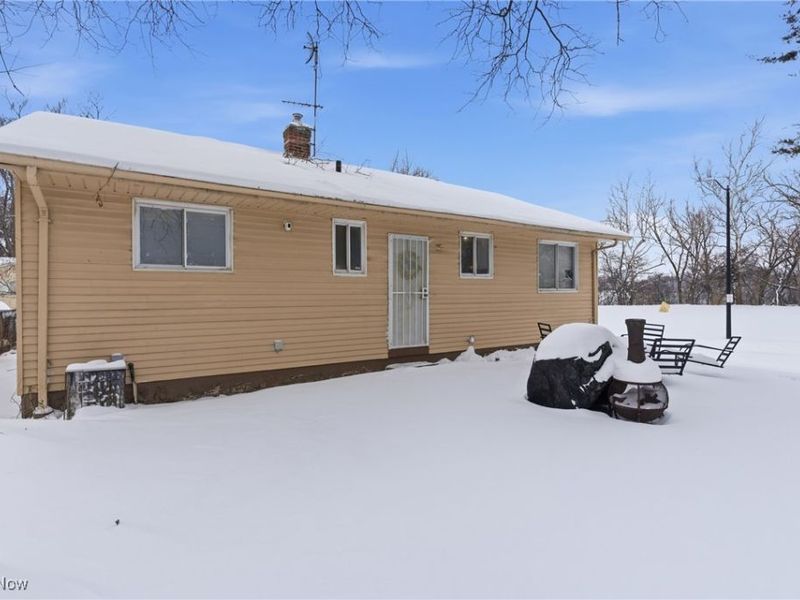 4011 Crest Drive, Cleveland, OH 44109 Photo 32