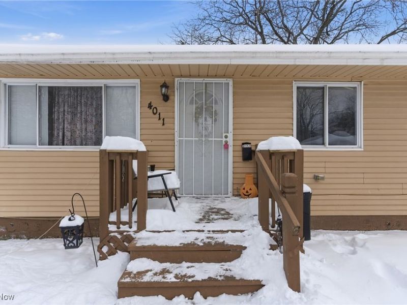 4011 Crest Drive, Cleveland, OH 44109 Photo 5