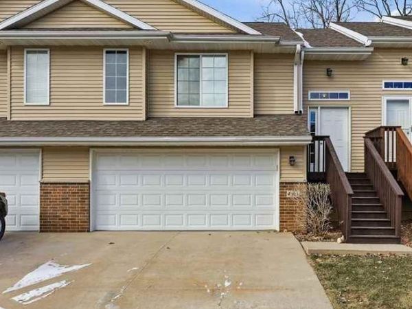 461 Rj Dr, Tiffin, IA 52340