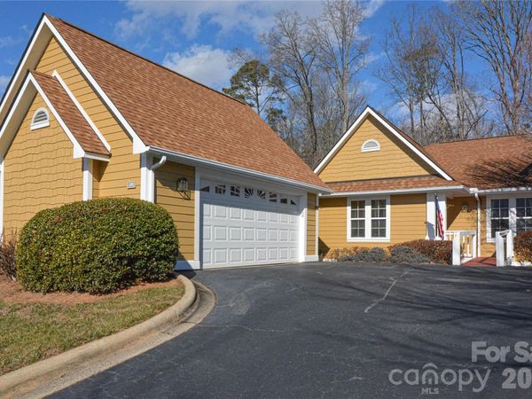 1301 Hyde Park Drive, Asheville, NC 28806