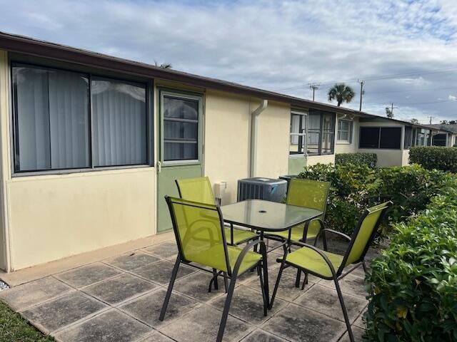 2895 Crosley Drive W, Unit I, West Palm Beach, FL 33415 Photo