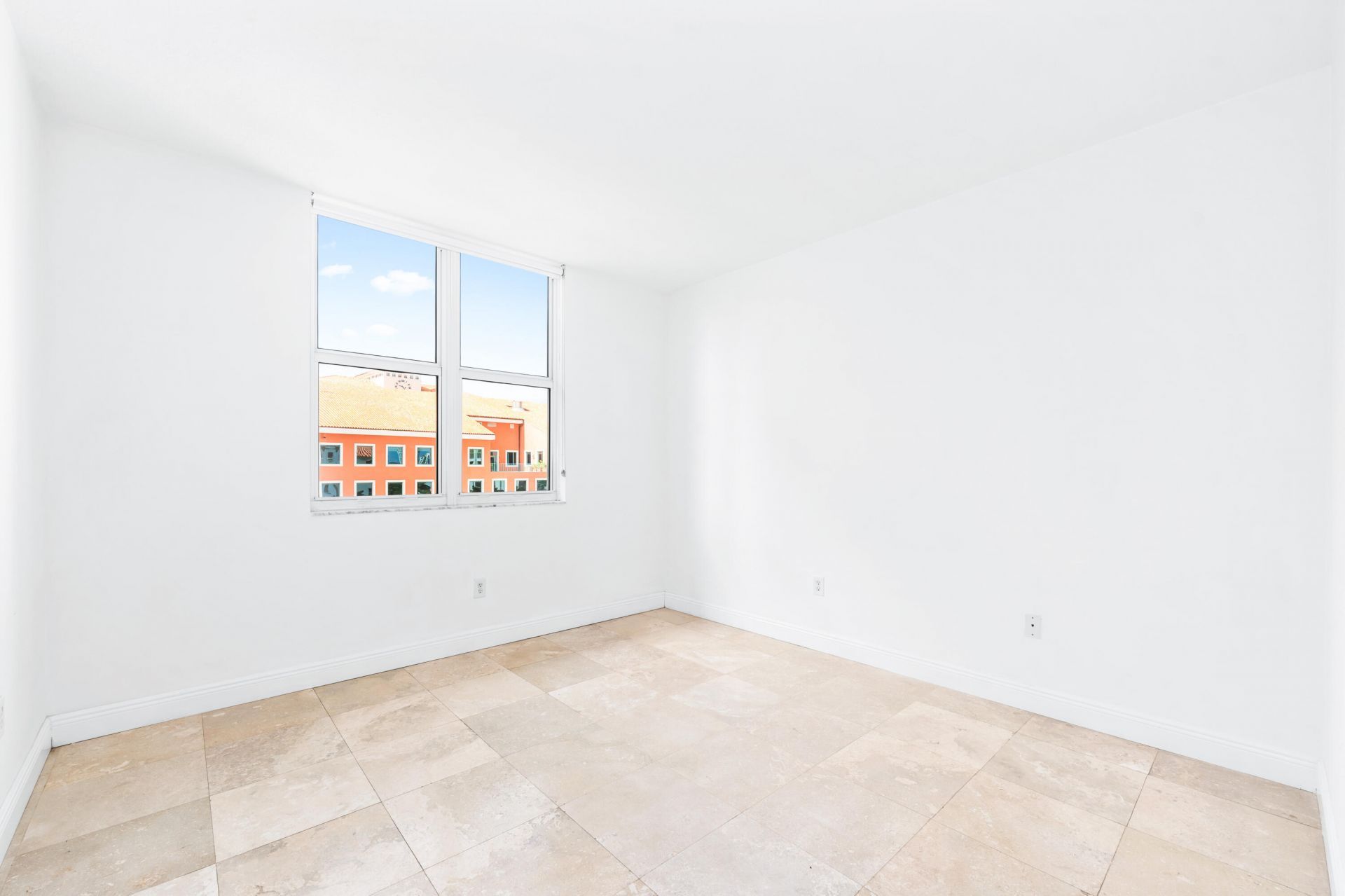 2030 S Douglas Road, Unit 807, Coral Gables, FL 33134 Photo