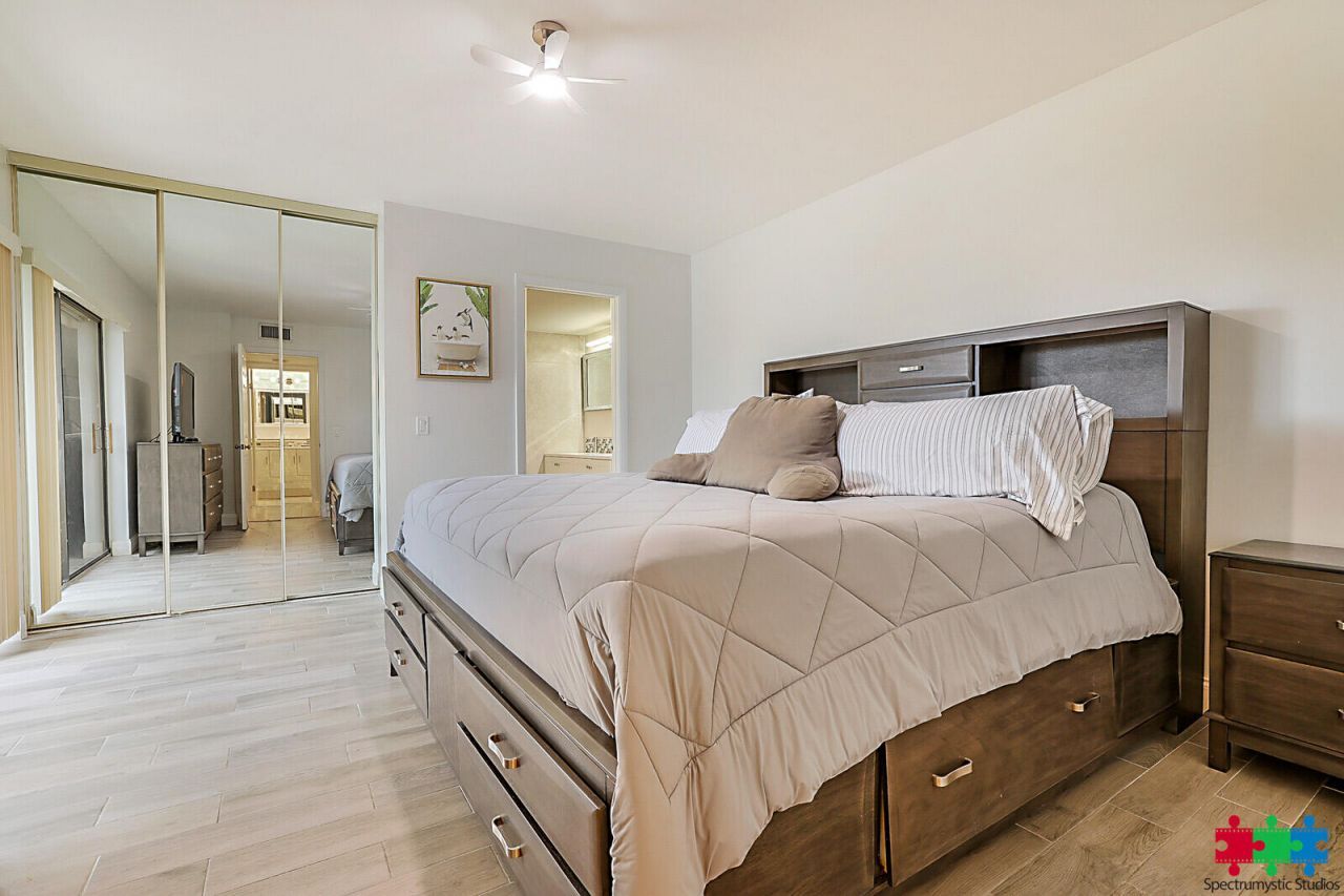 1704 17th Way, West Palm Beach, FL 33407 Photo