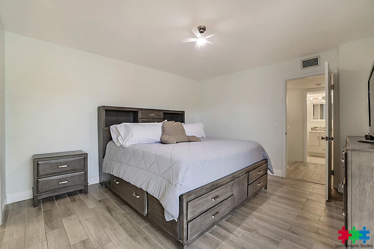 1704 17th Way, West Palm Beach, FL 33407 Photo