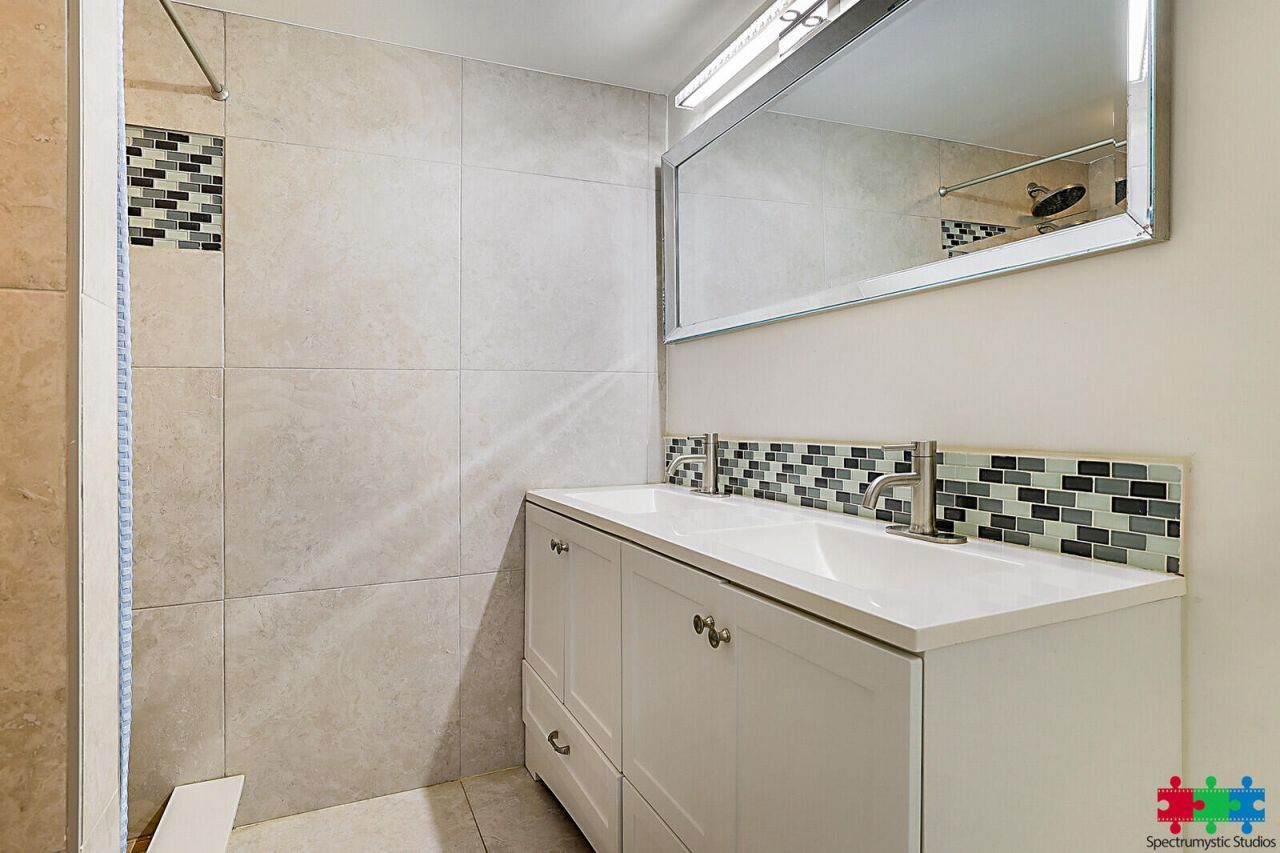 1704 17th Way, West Palm Beach, FL 33407 Photo