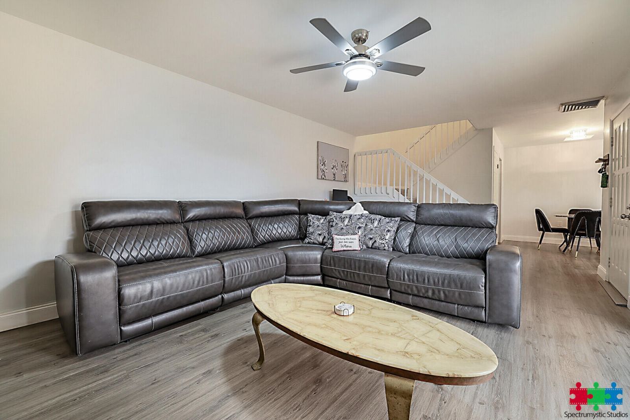 1704 17th Way, West Palm Beach, FL 33407 Photo