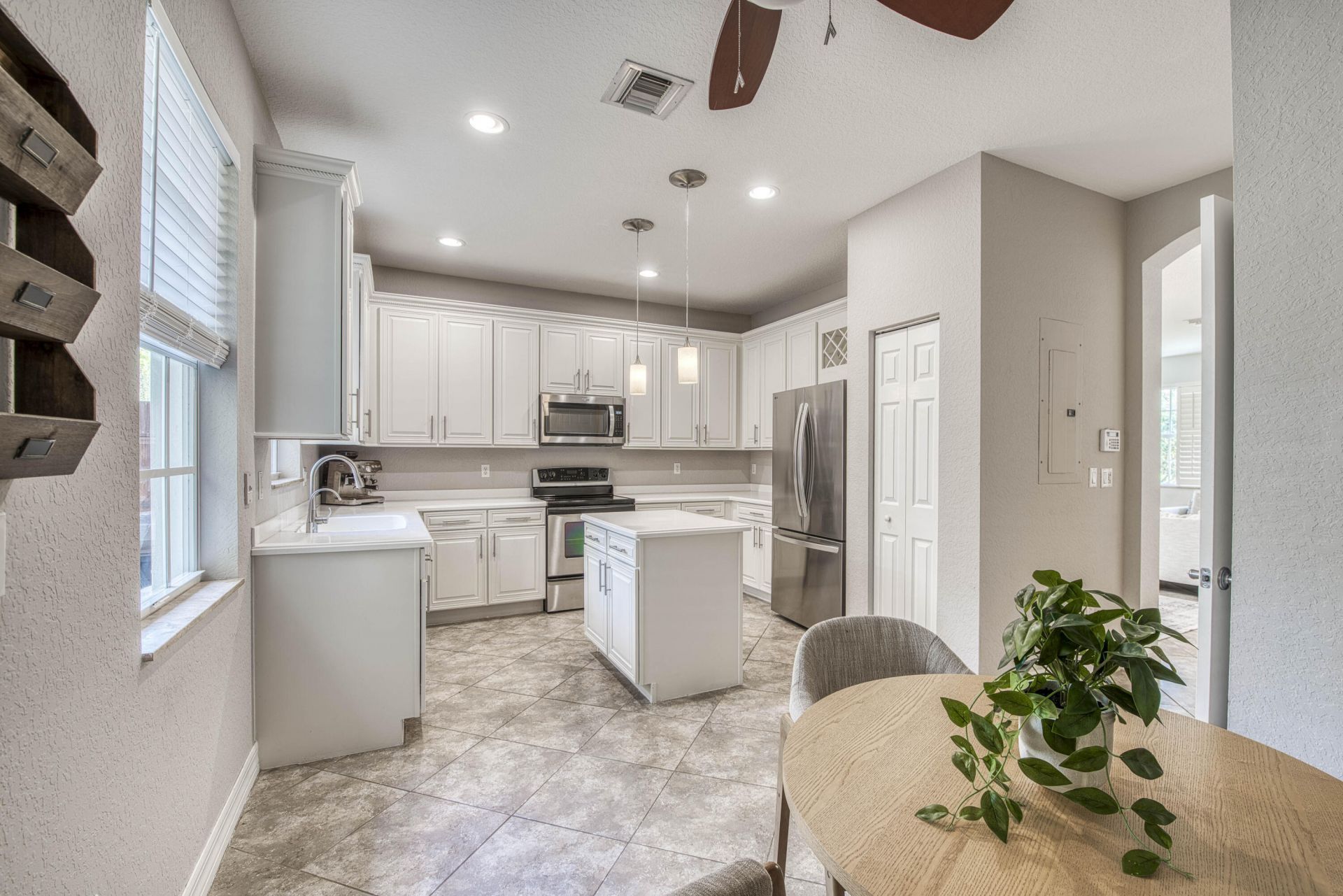 120 W Thatch Palm Circle, Jupiter, FL 33458 Photo